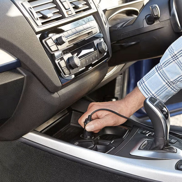 Фото - Автокомпрессор Black&Decker ASI400