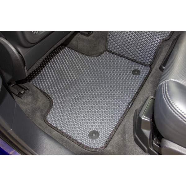 Фото - Коврики из экокожи в салон авто EVAtech ECO для Q7 (4M) 7 seats Audi 2015 2 поколение SUV USA (AU11153CE5AV8BBB)