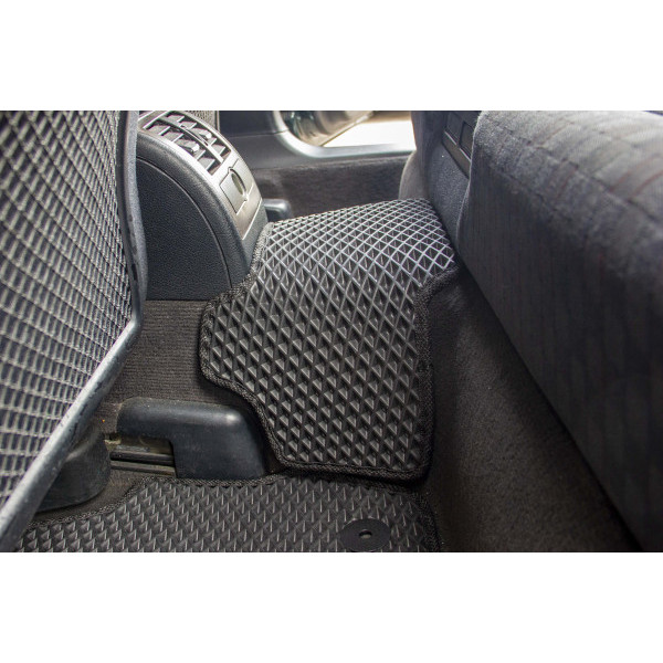 Фото - EVA коврики в салон авто EVAtech для A6 (C5) FWD Restyling Audi 2001-2004 2 поколение Combi EU (AU32841CLK5AV8RGB)