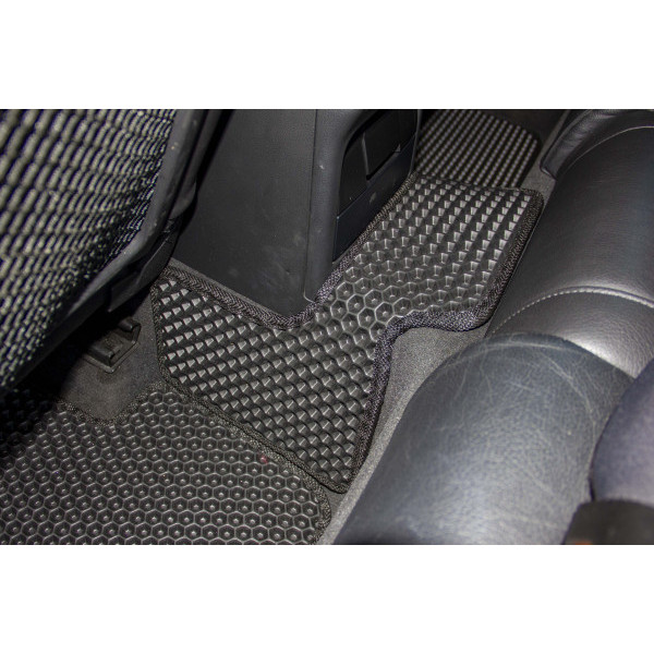 Фото - EVA коврики в салон авто EVAtech для A4 (B8) Audi 2008-2011 4 поколение Combi EU (AU3392CD5AV4RGB)