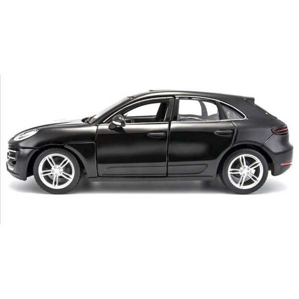 Фото - Коллекционная машинка 1:24 Bburago Porsche Macan (черный, синий 1:24) (18-21077) в асс.