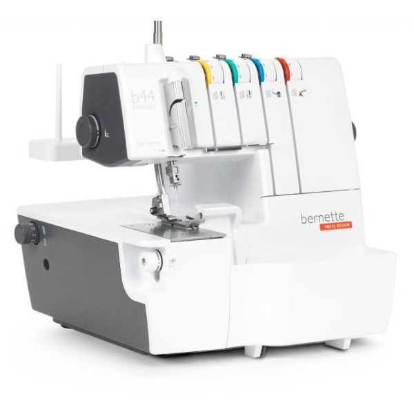 Фото - Оверлок Bernina Bernette FunLock B44