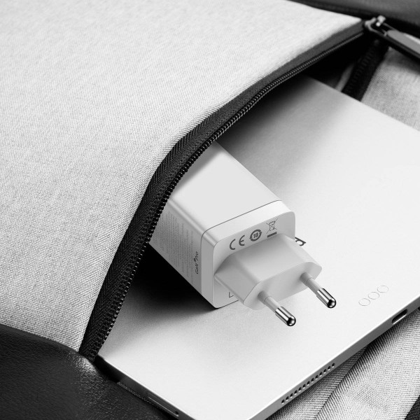 Фото - Сетевое зарядное устройство Baseus GaN3 Pro Fast Charger 2C+U 65W EU White (CCGP050102)