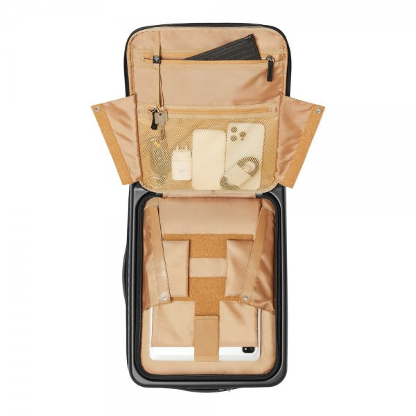 Фото - Чемодан RIVACASE Clark 8181 (Black)