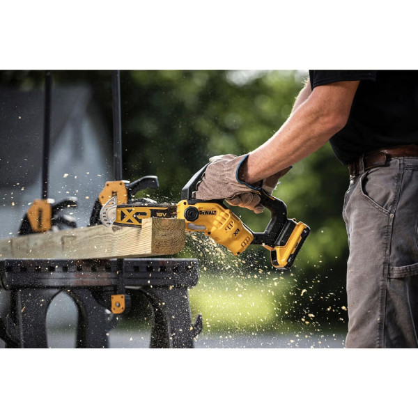 Фото - Цепная пила DeWALT DCMPS520N