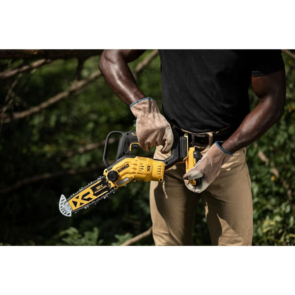 Фото - Цепная пила DeWALT DCMPS520P1