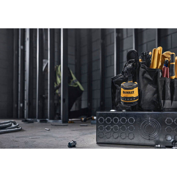 Фото - Портативная акустика DeWALT DCR009