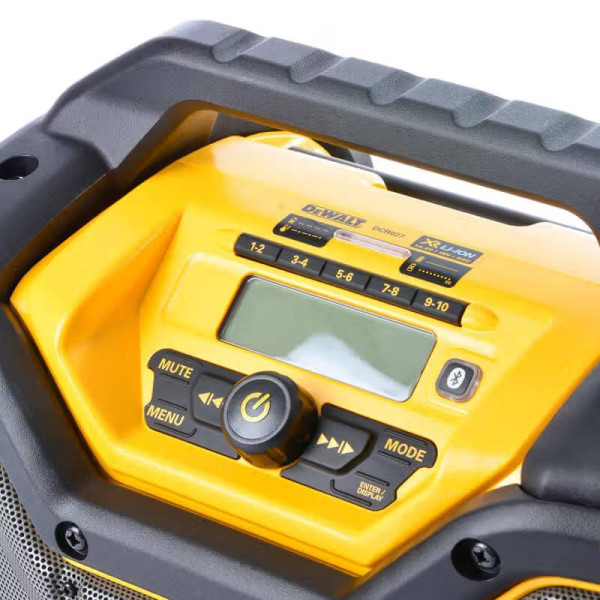 Фото - З/У к аккумуляторной батарее для электроинструментов DeWALT радиоприемник DAB + FM (DCR027)