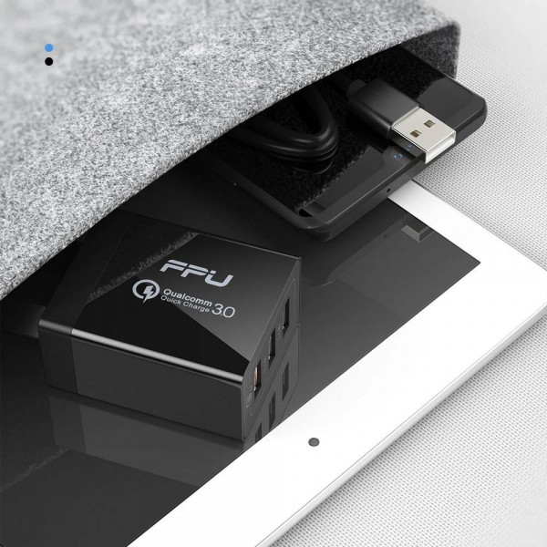 Фото - Сетевое зарядное устройство Essager Fangbo QC3.0 3U (QC+Dual 2.4A) Charging Head EU Black (ECTQC3-FBB01)