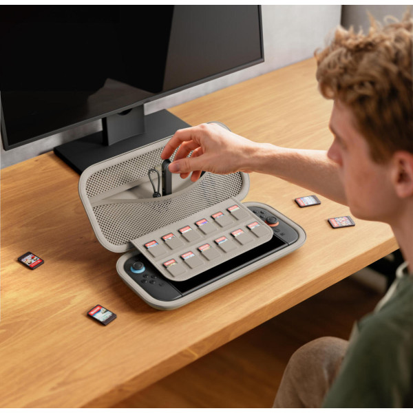 Фото - Чехол для игровой приставки Belkin for Nintendo Switch 2 Sand (ENA002HQSA)