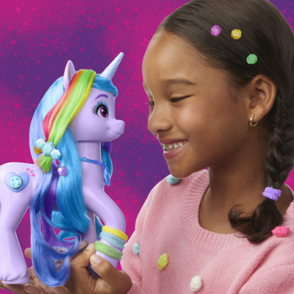 Фото - Коллекционная интерактивная фигурка My Little Pony Хрустальная магия Иззи (F8825)