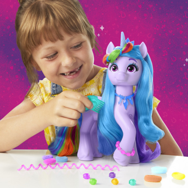 Фото - Коллекционная интерактивная фигурка My Little Pony Хрустальная магия Иззи (F8825)