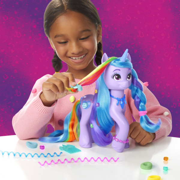 Фото - Коллекционная интерактивная фигурка My Little Pony Хрустальная магия Иззи (F8825)