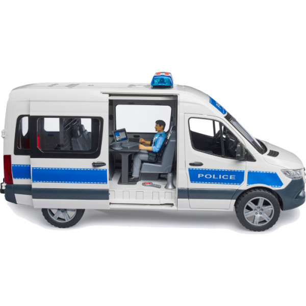 Фото - Наземная спецтехника BRUDER Полицейский автомобиль MB Sprinter с полицейским и аксессуарами (02683)