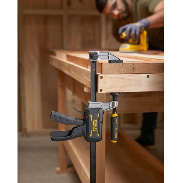 Фото - Струбцина Stanley FatMax 600 мм (FMHT83008-0)