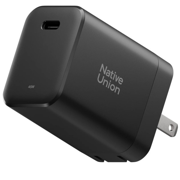 Фото - Сетевое зарядное устройство Native Union Fast GaN Charger PD 45W USB-C Port Black (FAST-PD45-BLK-EU)