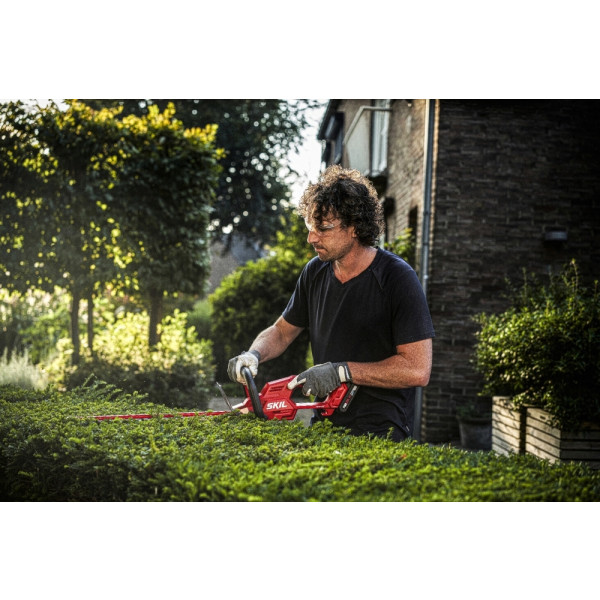 Фото - Кусторез Skil 0438 CA (GH1E0438CA+BC1E3110AA)