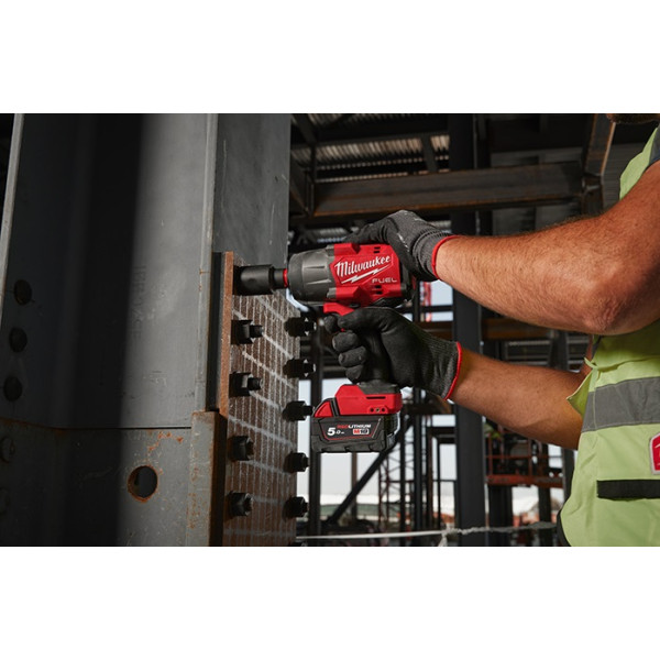 Фото - Гайковерт аккумуляторный Milwaukee M18 FHIW2F12-502X (4933492783)