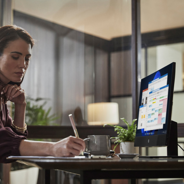 Фото - Компьютер-моноблок HP ProOne 440-G9 (9H6N8ET)