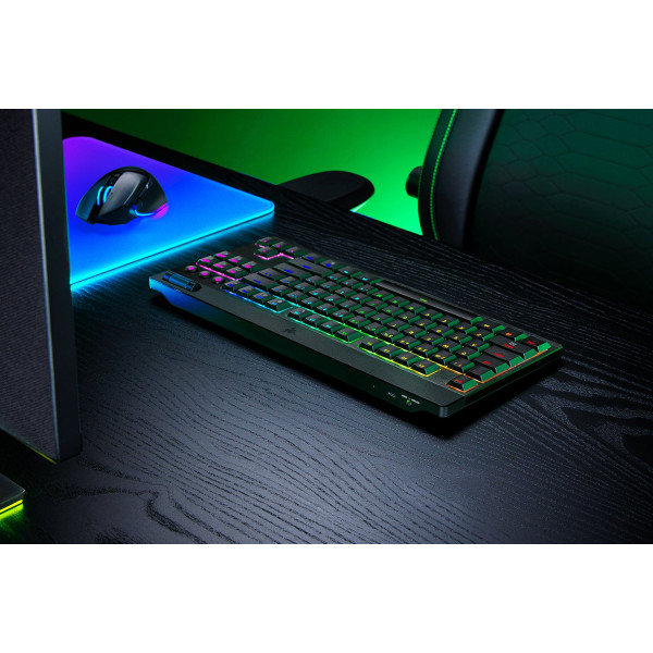 Фото - Клавиатура беспроводная игровая Razer BlackWidow V4 Low-Profile TKL Green switch (RZ03-05450500-R3M1)