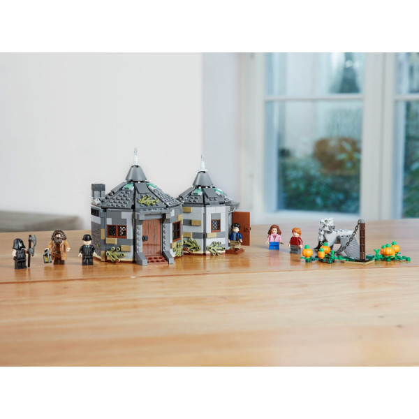 Фото - Конструктор LEGO Harry Potter Домик Хагрида: спасение Бакбика (75947)