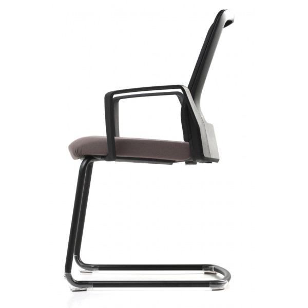 Фото - Кресло офисное Interstuhl BUDDYis3 CSE21 570B ER05//black mesh