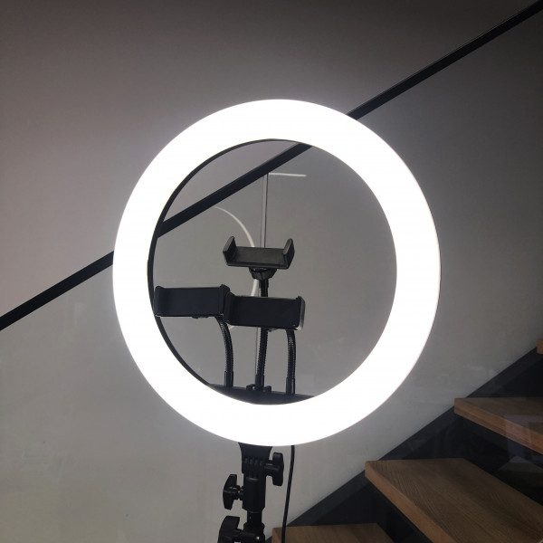 Фото - Набор для блогера Lovely Stream Кольцевая LED лампа 14'' c пультом управления и штативом (31455/31544)