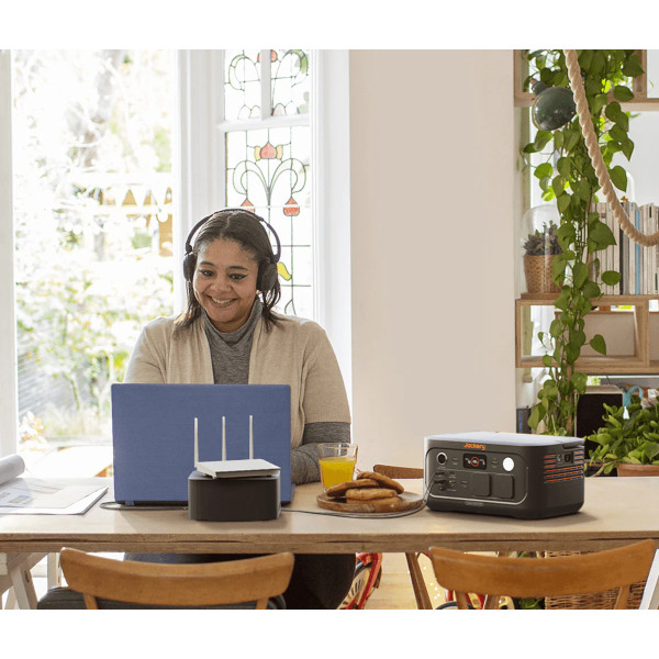 Фото - Зарядная станция универсальная Jackery Explorer 500 V2 (500W, 512 Вт/год)