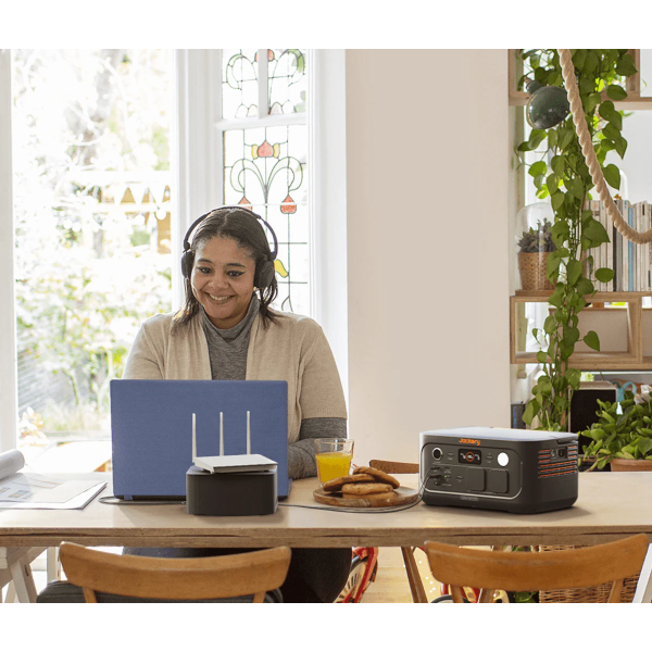 Фото - Зарядная станция универсальная Jackery Explorer 500 V2 (500W, 512 Вт/год)