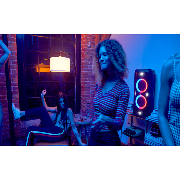 Фото - Акустическая система JBL PartyBox 200 (JBLPARTYBOX200EU)