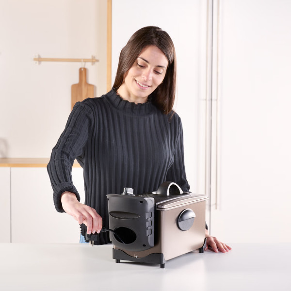 Фото - Фритюрница Black&Decker BXDF2100E