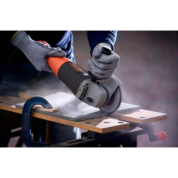 Фото - Болгарка Black&Decker KG1202