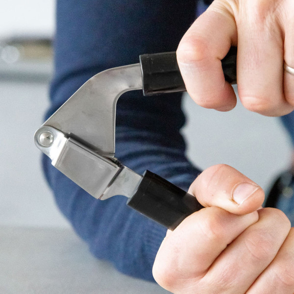 Фото - Пресс для чеснока KitchenAid Classic 19 см черный (KCG132OHOBE)