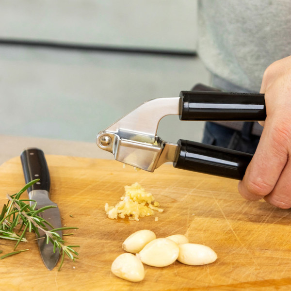 Фото - Пресс для чеснока KitchenAid Classic 19 см черный (KCG132OHOBE)