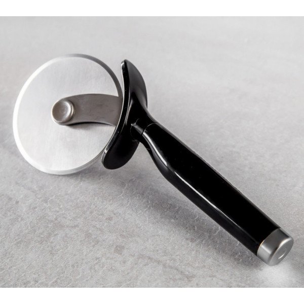 Фото - Нож для пиццы KitchenAid Classic 23 см черный (KCG113OHOBE)