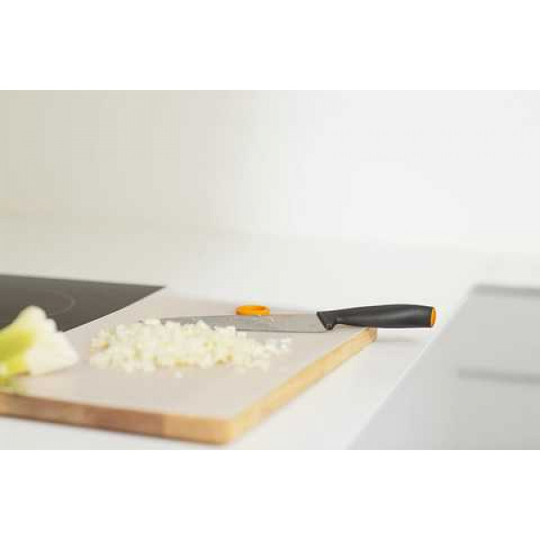 Фото - Нож поварской Fiskars Form 1014194