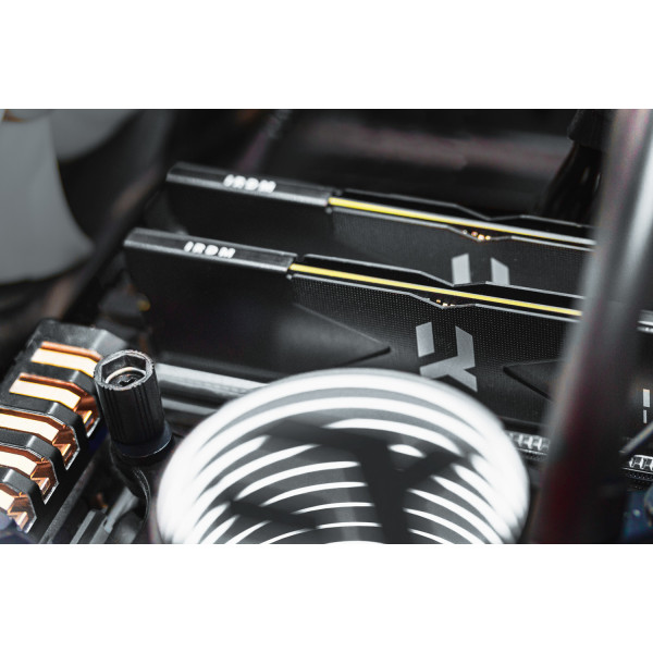 Фото - Память DDR Goodram 32Gb DDR5 5600MHz IRDM Black (IR-5600D564L36/32G)