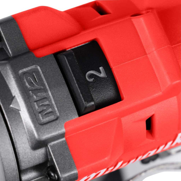 Фото - Дрель-шуруповерт Milwaukee M12 FPD2-402X (4933479869)