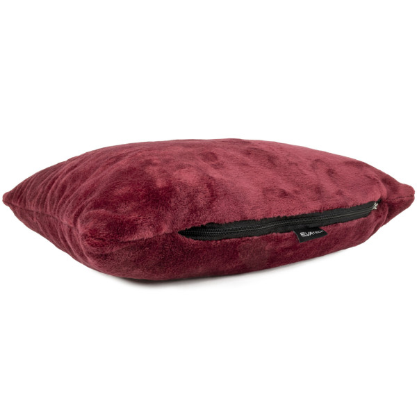 Фото - Набор плед + подушка в авто EVAtech M для Land Rover красные MBLMPSMRV038