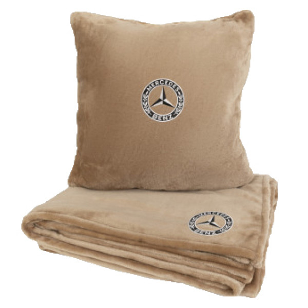 Фото - Набор плед + подушка в авто EVAtech M для Mercedes-Benz бежевые MBLMPSMIV017