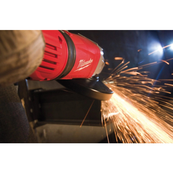 Фото - Болгарка Milwaukee AGVM 26-230 GEX 2600Вт 230 мм (4933402365)