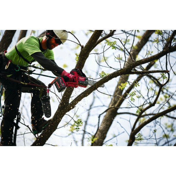 Фото - Цепная пила Milwaukee M18 FHS20-0 (4933480117)