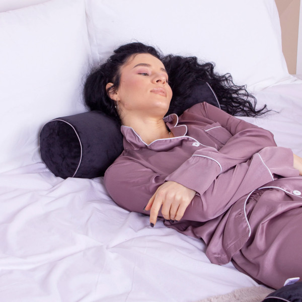 Фото - Подушка валик MirSon №8131 Velvet Line 28-0007 Black EcoSilk 70х16 см (2200006249276)