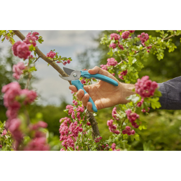 Фото - Ножницы садовые Gardena EasyCut обводные 20 мм (12230-20.000.00)