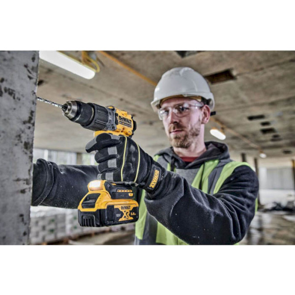 Фото - Дрель-шуруповерт DeWALT DCD805P2T