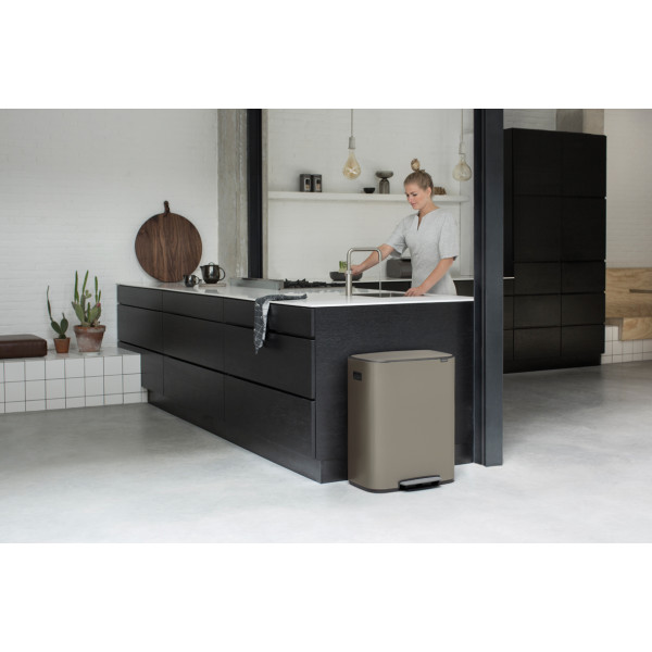 Фото - Бак для мусора с педалью Brabantia Bo PedalL Bin 2х30 л 211546