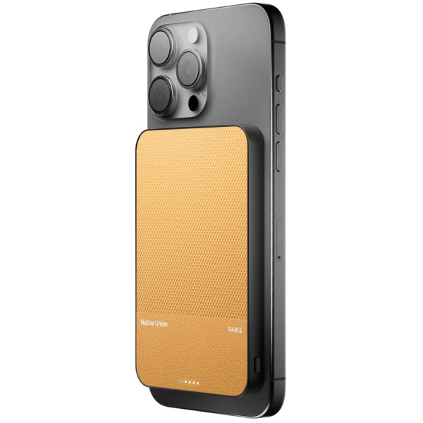 Фото - Батарея мобильная Native Union Classic Magnetic Power Bank 5 000mAh Kraft (PB-5KMS-KFT)