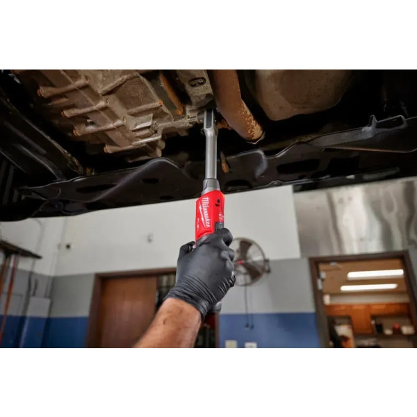 Фото - Гайковерт аккумуляторный Milwaukee M12 FPTR-0 + набор принадлежностей без АКБ и ЗУ (4933480756)