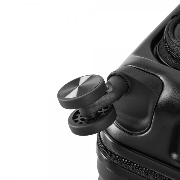 Фото - Чемодан RIVACASE Clark 8180 (Black)