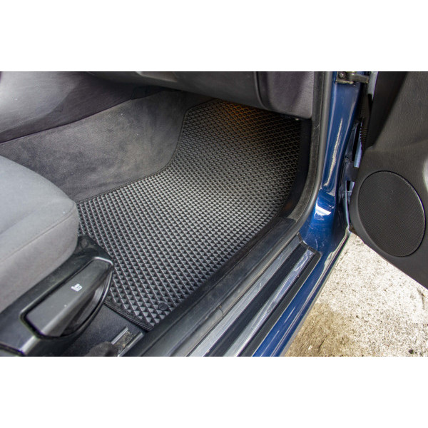 Фото - EVA коврики в салон авто EVAtech для 3 Series (E46) RWD BMW 1998-2001 4 поколение Combi EU (BM32835C5BM8RBB)
